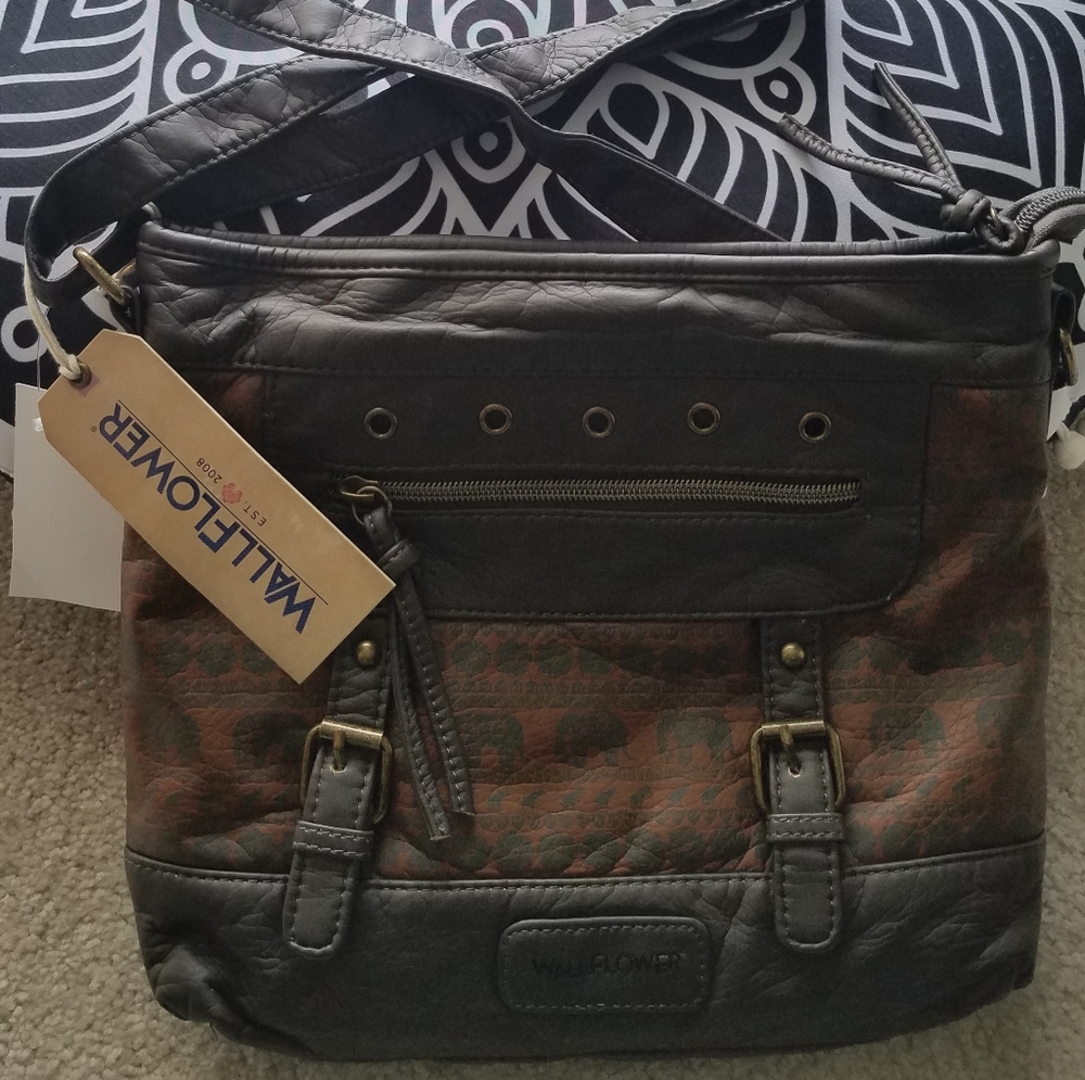 Wallflower cross body purse